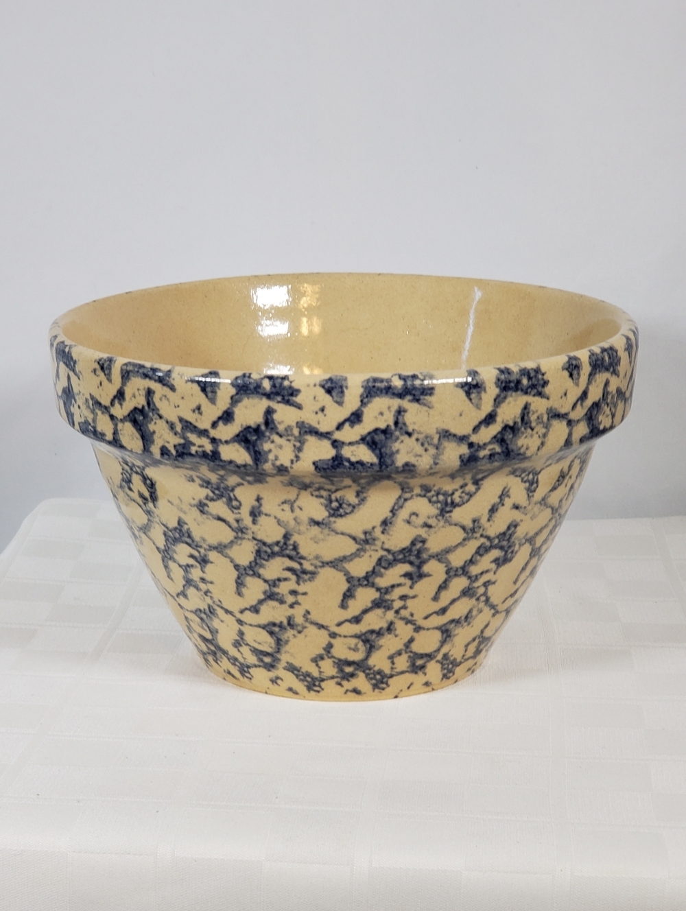 Roseville Ohio USA 8" Bowl
